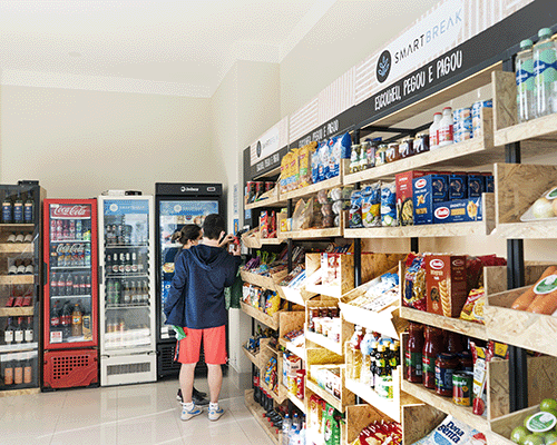 As vantagens de comprar em um minimercado de condomínio